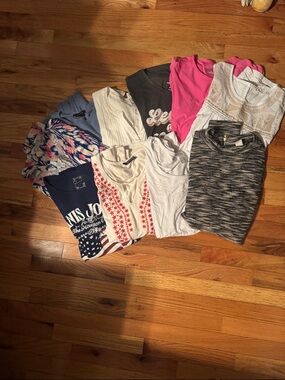 Women’s Mixed Tops Bundle - Pink, White, Navy, Gray & Multicolor 10 Tops